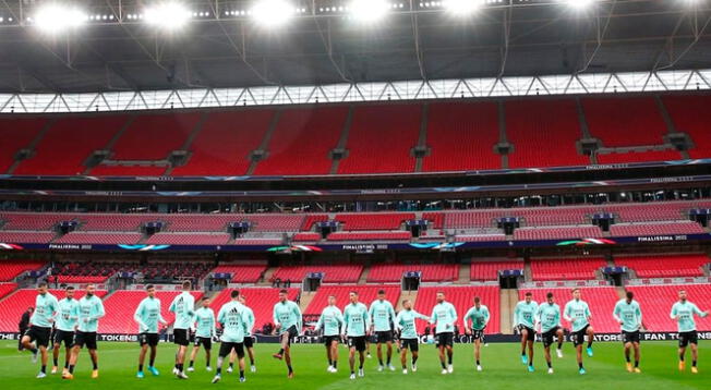 Selección Argentina pasó reconocimiento de campo en Wembley previo al duelo ante Italia