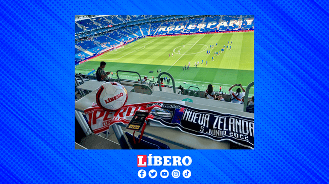 Líbero también se hizo presente en el RCDE Stadium de Barcelona para apoyar a la Selección Peruana.