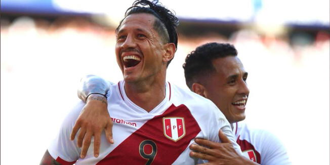 Con su gol a Nueva Zelanda, Gianluca Lapadula se metió a insólita lista histórica con Perú