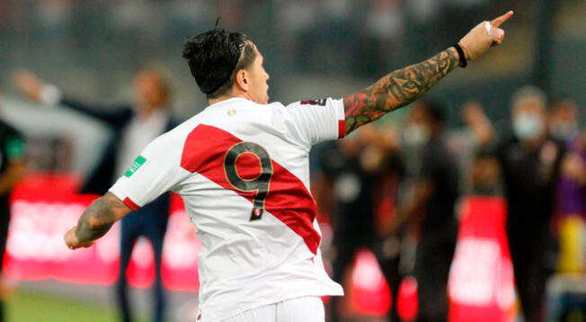 Gianluca Lapadula emociona a hinchas con postal del Perú vs. Australia