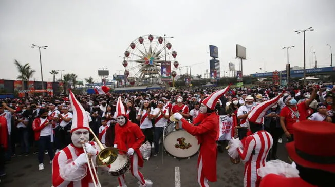 Una gran fiesta de hinchas en el Centro Comercial Plaza Norte