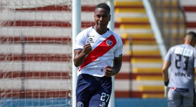 Adrián Ascues de Municipal goza de un gran presente y es una apuesta a futuro en la selección