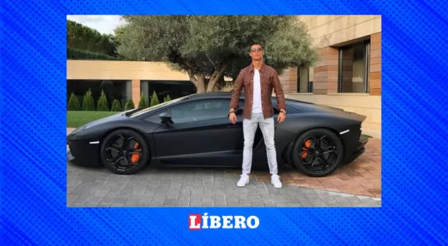 Lamborghini Aventador, este carro fue adquirido por Cristiano Ronaldo, luego de haber ganado la Eurocopa 2016. Fue el segundo de la marca en tenerlo.