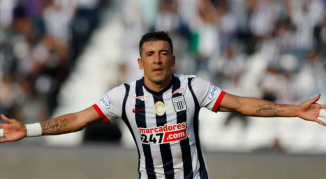 Edgar Benítez juega en Alianza Lima su segunda temporada.