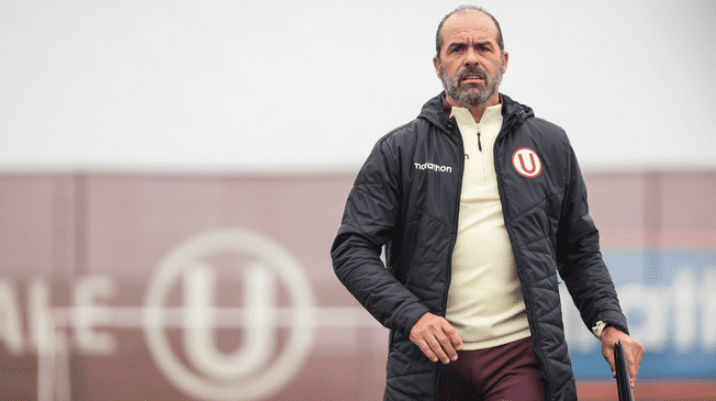 Carlos Compagnucci en los entrenamientos con la 'U'.