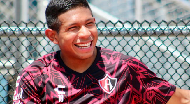 Periodistas mexicanos elogian a Edison Flores