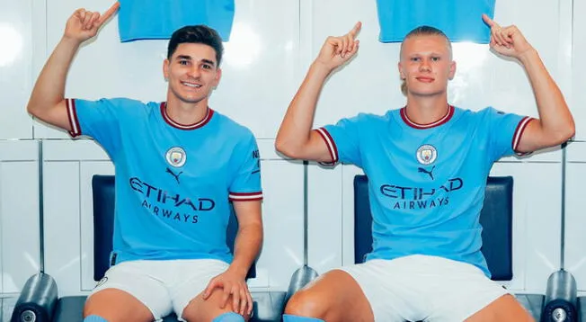 Julián Álvarez junto a Erling Haaland en Manchester City