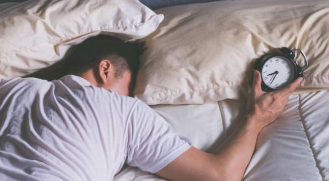 De acuerdo a estudio los adultos deben dormir al menos 8 horas.