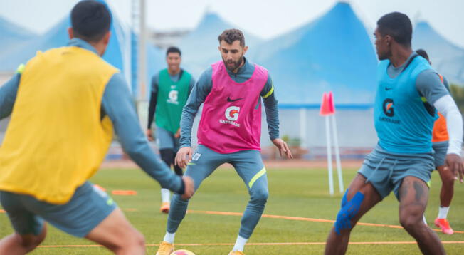 Alianza Lima entrena en el Cultural Lima.