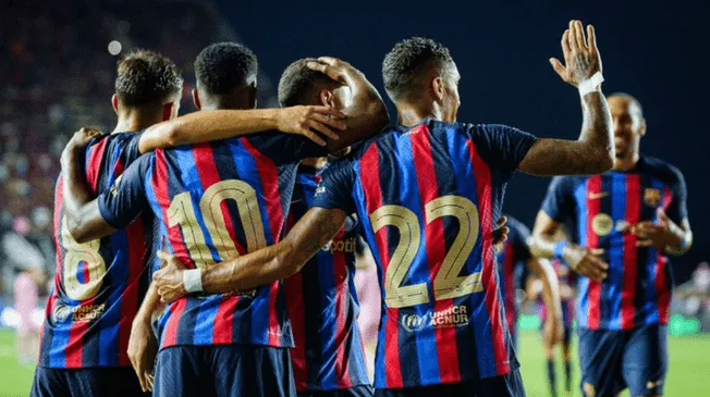 Jugadores de Barcelona celebrando en la victoria contra el Inter de Miami.