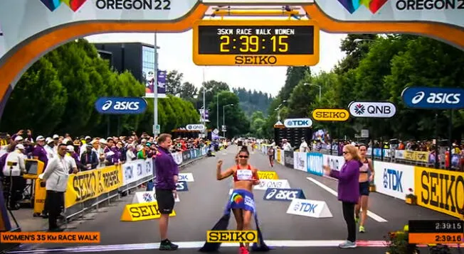 Kimberly García alcanzó la marca de 2:39:15 en la prueba de marcha 35km.