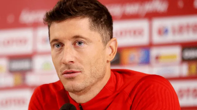 Robert Lewandowski tiene contrato con Barcelona hasta 2026