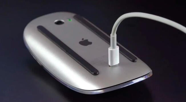 ¿Por qué el mouse de Apple se carga boca arriba?