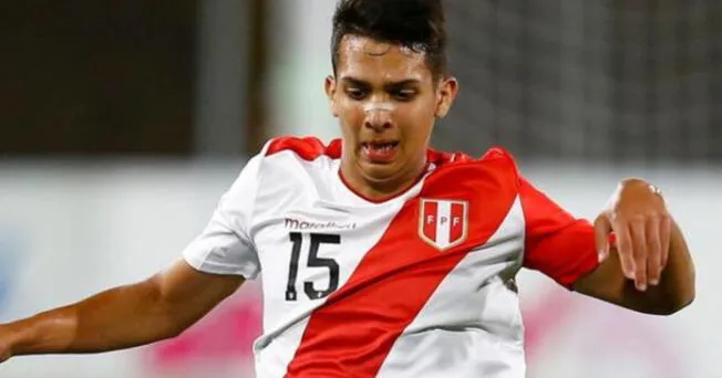 Alessandro Burlamaqui se ve jugando en la Selección Peruana