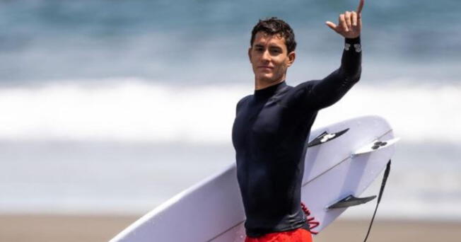 Lucca Mesinas brilló en el US Open de Surf en California, Estados Unidos