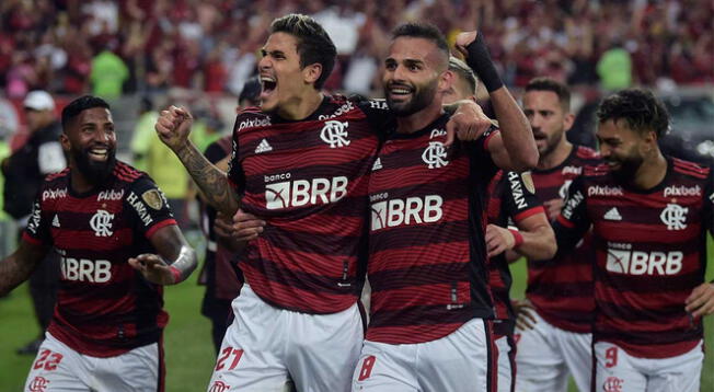 Flamengo le ganó a Corinthians