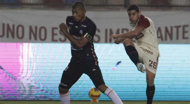 Universitario juega con Ayacucho FC