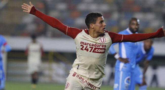 Alexander Succar busca su quinto gol en la temporada con Universitario.