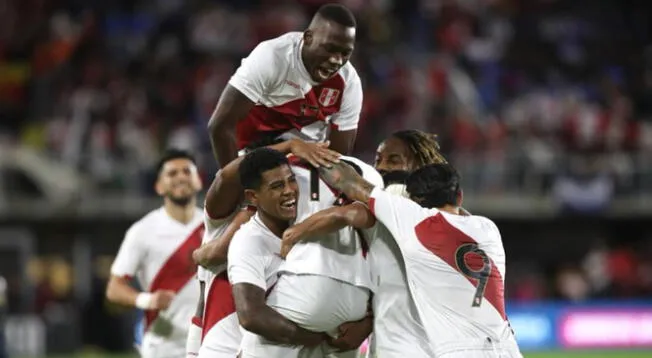 Perú goleó 4-1 a El Salvador en Estados Unidos.