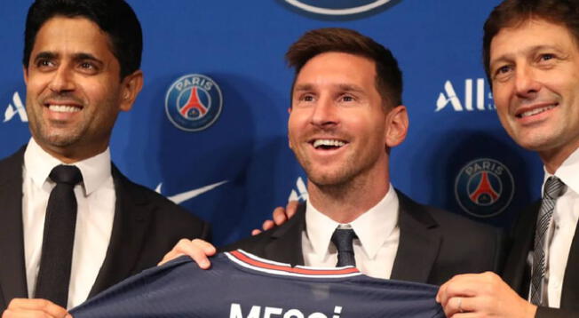 El presidente del PSG, Nasser Al Khelaïfi, ya extendió una clara intención a a Messi para que renueve hasta 2025.