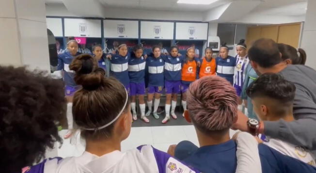 Hernán Barcos y la charla con el plantel femenino previo a la final