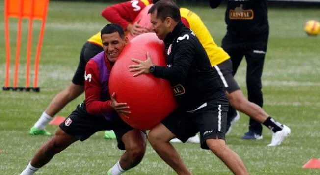 Alex Valera también conforma el equipo nacional en la Videna.