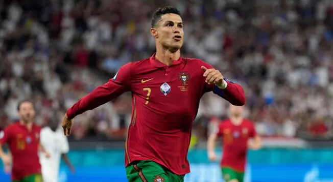Cristiano Ronaldo es el capitán de Portugal y máximo goleador de la historia del fútbol