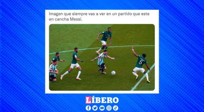 Messi destacó en el primer tiempo, y esta imagen refleja su ímpetu ante los rivales.