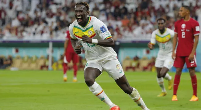 Senegal derrotó por 3-1 a Qatar y todavía tiene posibilidades para los octavos de final.