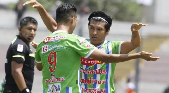Celebración de Comerciantes FC por la finalísima de la Copa Perú