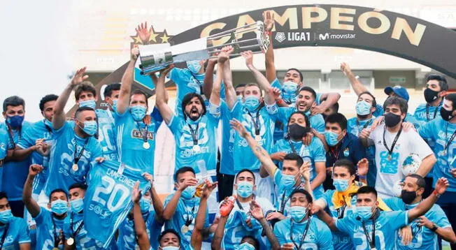 Sporting Cristal levantó su último trofeo en el 2020