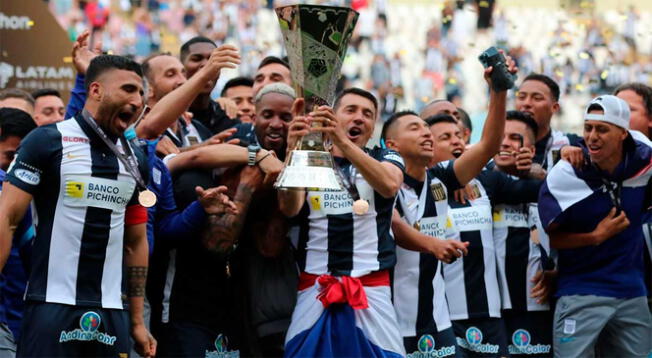 Fue campeón con Alianza y hoy fue despedido de su club