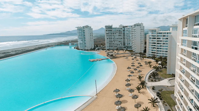 Uno de los paisajes más impresionantes de Chile se encuentran en los balnearios de La Serena.