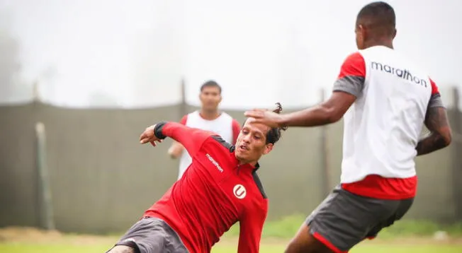 Universitario sigue firme con sus entrenamientos en Campo Mar Universitario sigue firme con sus entrenamientos en Campo Mar