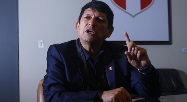 Agustín Lozano habló sobre el inicio de la Liga 1 y la participación de los equipos