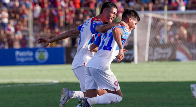 Cerro Porteño venció 1-0 a Trinidense y llegó a la cima de la Liga de Paraguay.