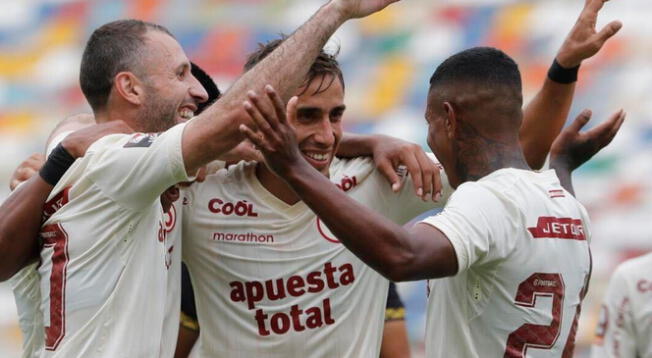 Universitario celebra su goleada en la Liga 1 con tajante mensaje