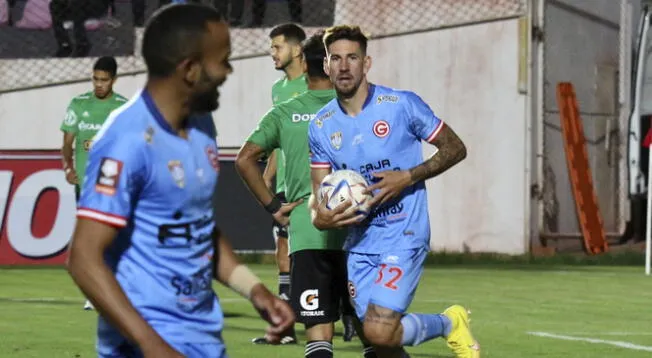 Santiago Giordana anotó un doblete contra Sporting Cristal.