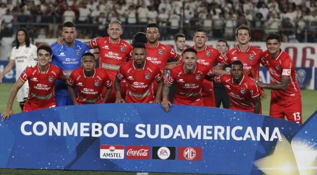 Cienciano fue eliminado de la Copa Sudamericana a manos de Universitario.