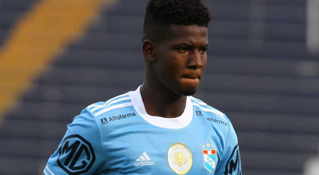 Washington Corozo podría tener sus días contados en Sporting Cristal.