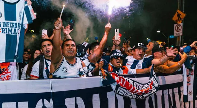 Hinchas acudieron a la concentración de Alianza Lima en Brasil