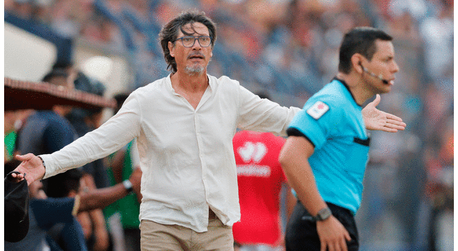 Ángel Comizzo fue expulsado ante Cusco FC