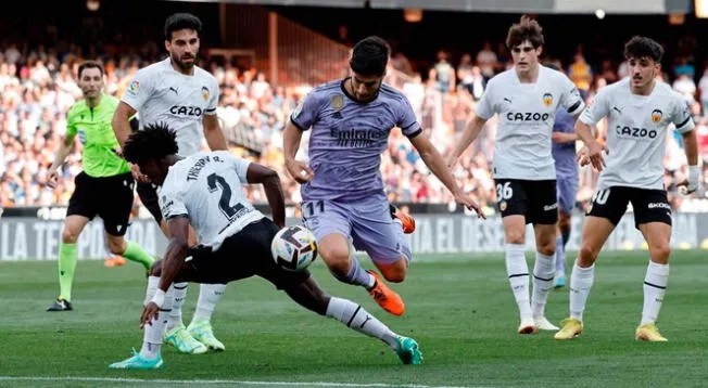 Real Madrid y Valencia jugaron en Mestalla por LaLiga Santander