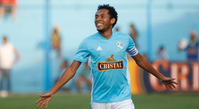 Carlos Lobatón, exjugador de Sporting Cristal, asombró con su publicación en redes sociales.