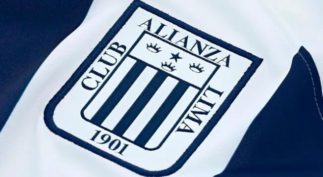 Brenda Lobatón anunció su salida del club Alianza Lima tras 4 temporadas