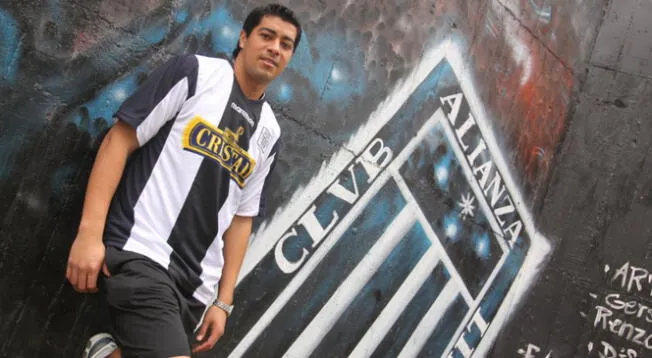 Kohji Aparicio cuando era jugador de Alianza Lima Kohji Aparicio cuando era jugador de Alianza Lima
