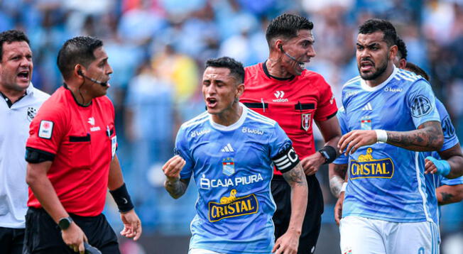 Sporting Cristal solicitó audios del VAR que llevaron a la expulsión de Yoshimar Yotún.