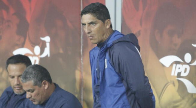 Guillermo Salas dirige a Alianza Lima desde octubre del 2022.