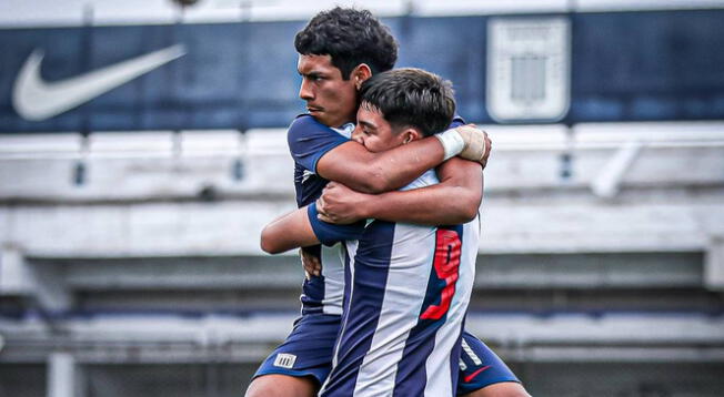 Alianza Lima goleó 4-0 a Universitario de Deportes y es más líder que nunca.