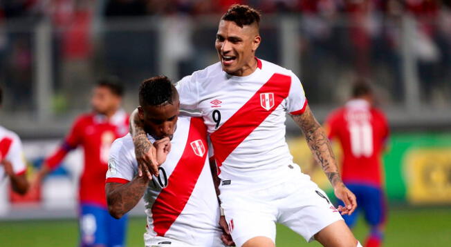 Farfán llegó a la concentración de la selección peruana para apoyar a Paolo Guerrero